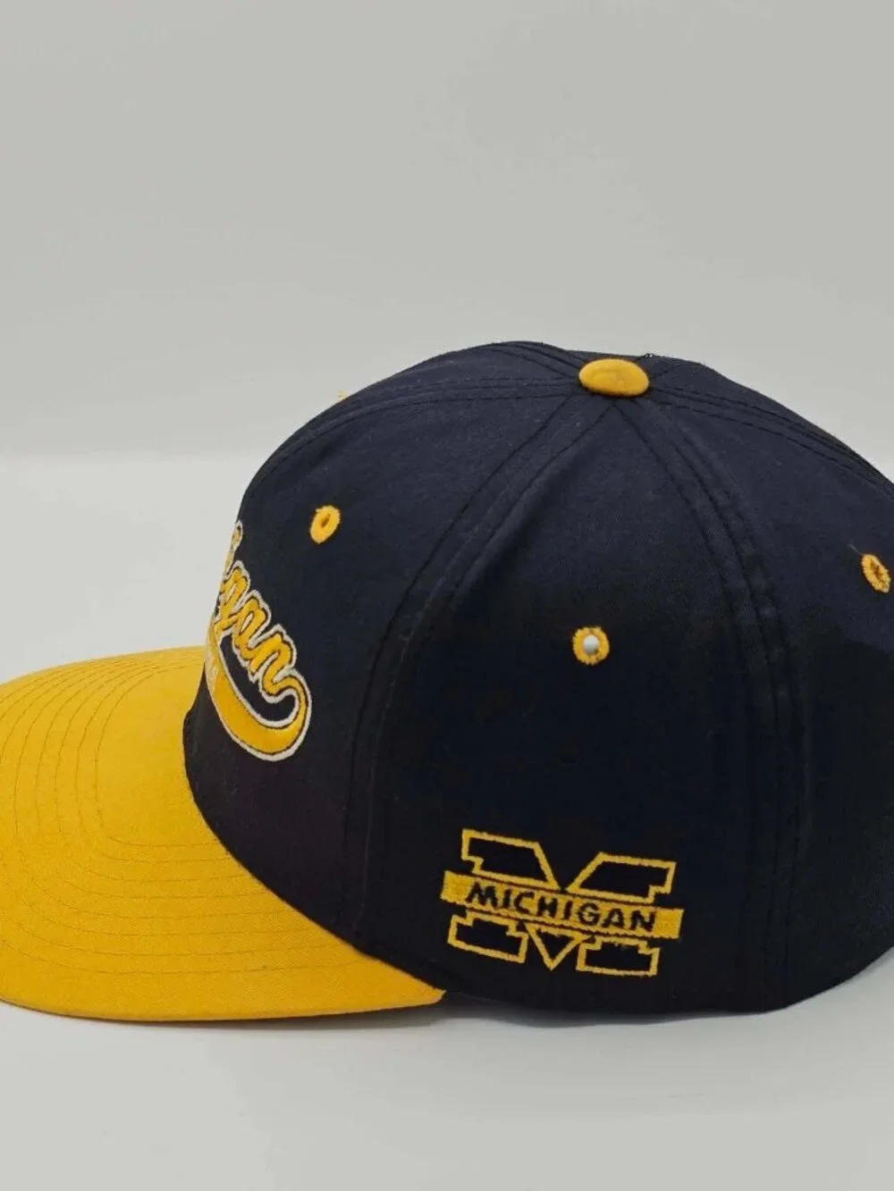 Michigan Wolverines Vintage 90s Starter Tail Sweep Snapback Hat
